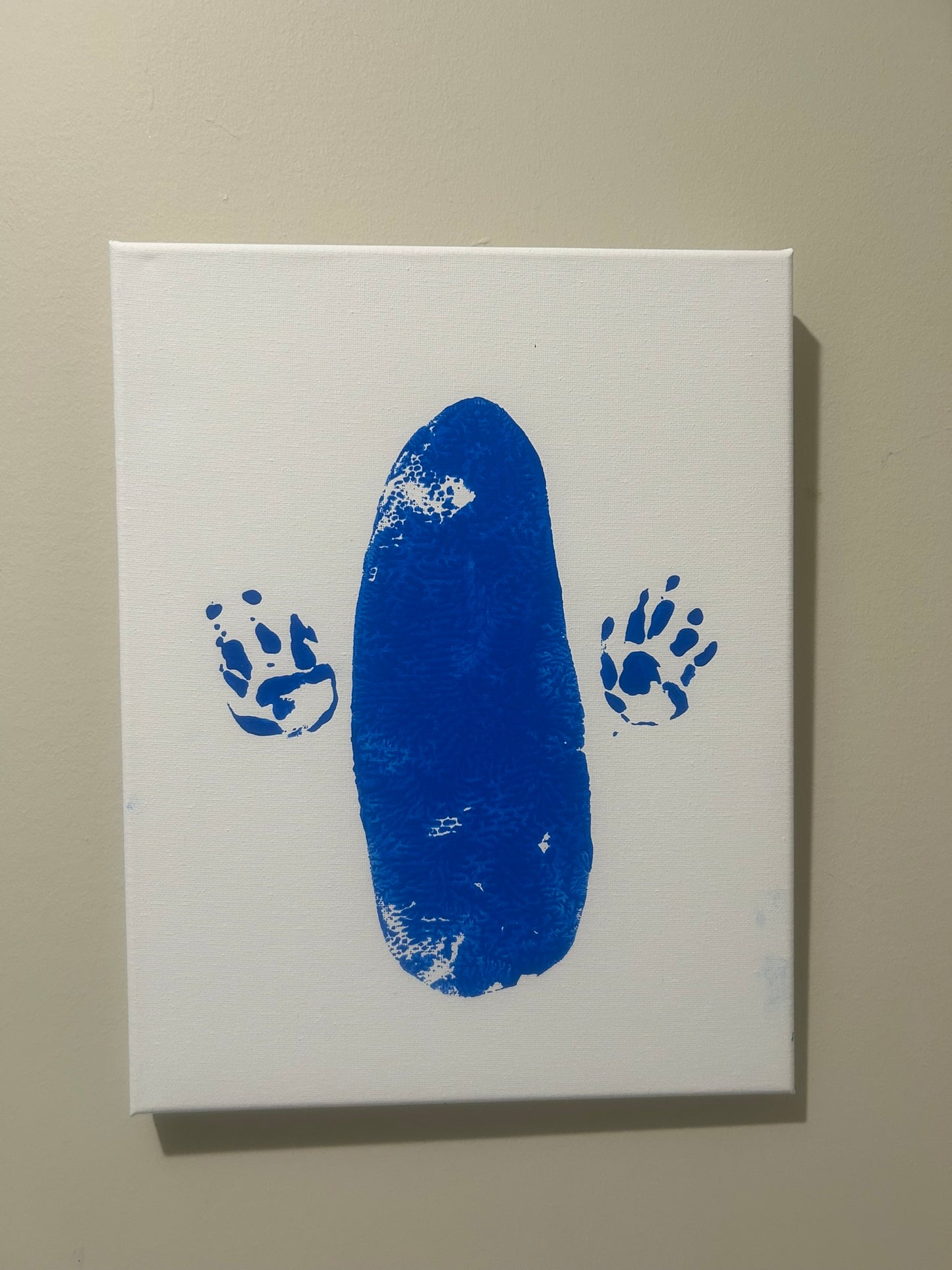 Tulip 11x14 Tail and paw Print Blue