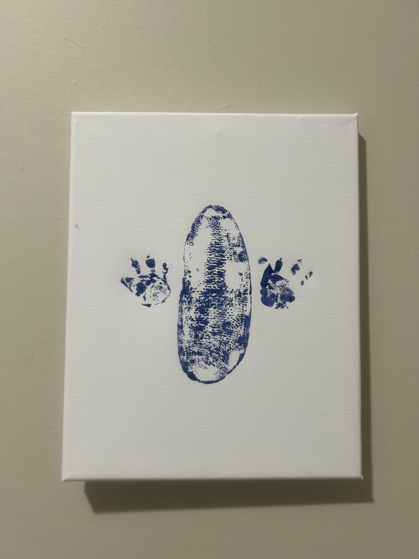 Petunia 8x10 Tail and Paw Print Navy